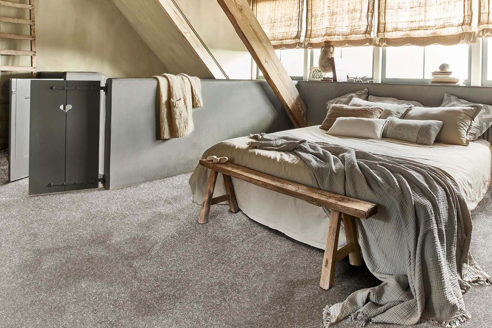 Ковровая плитка Bonkeel Spartacus цвет 92 750×280×19,5 фото в интерьере Ковровая плитка Bonkeel Spartacus цвет 92 750×280×19,5 фото в интерьере